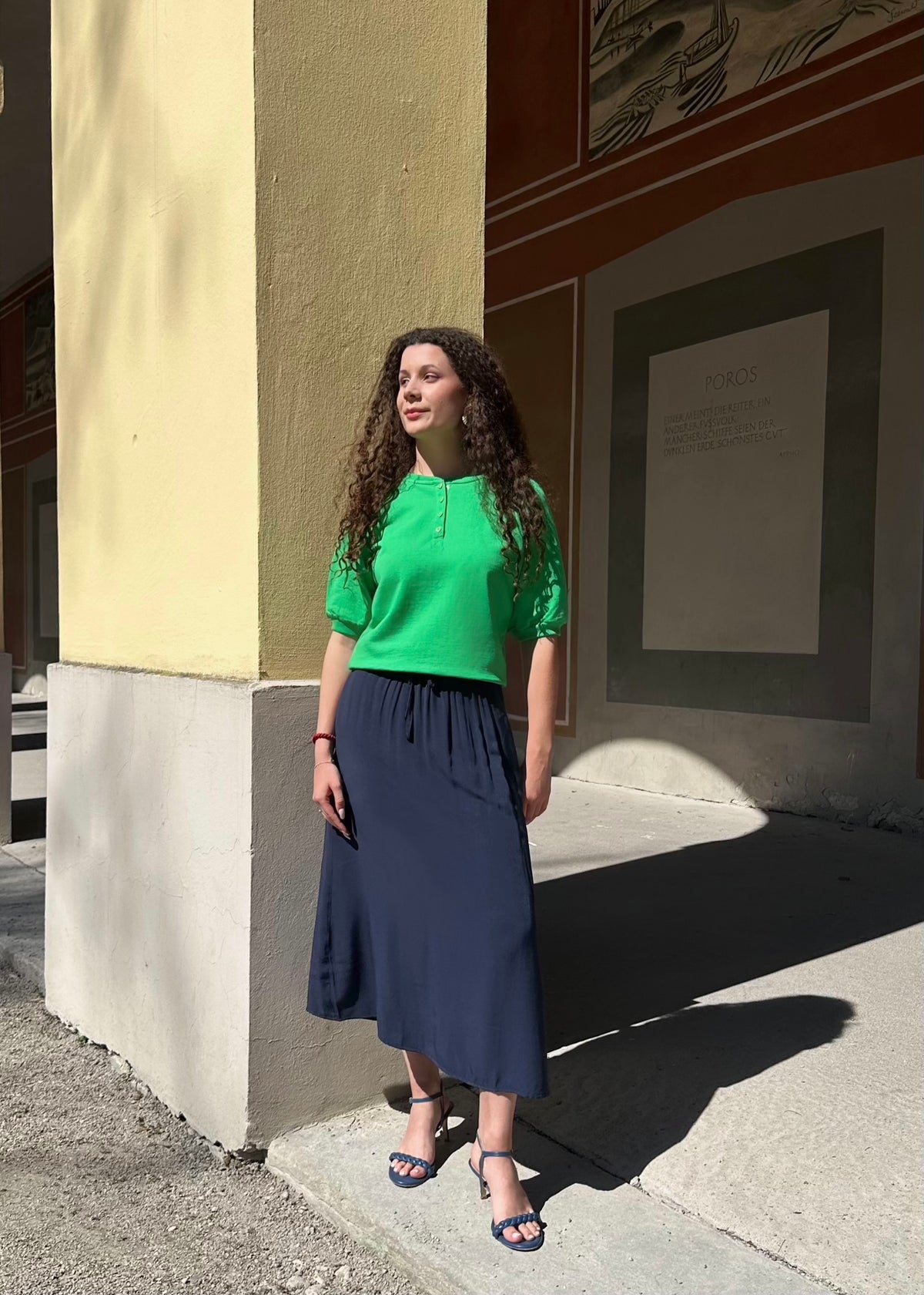 Midi-Rock in Navy